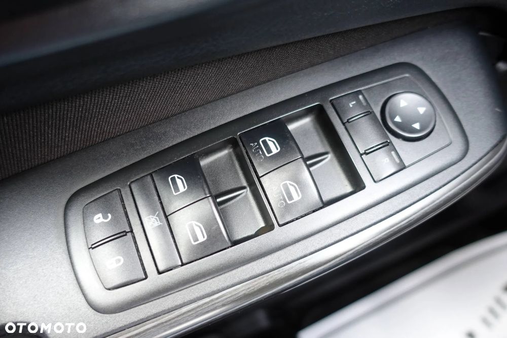 Jeep Cherokee 2.0 Multijet Longitude - 26