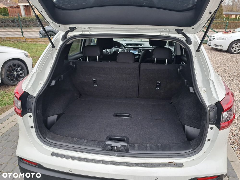 Nissan Qashqai 1.6 DIG-T N-Vision - 12