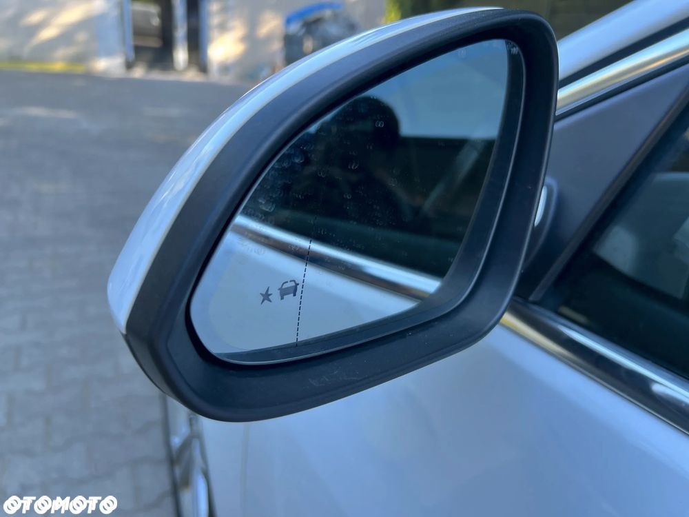 Opel Insignia - 16