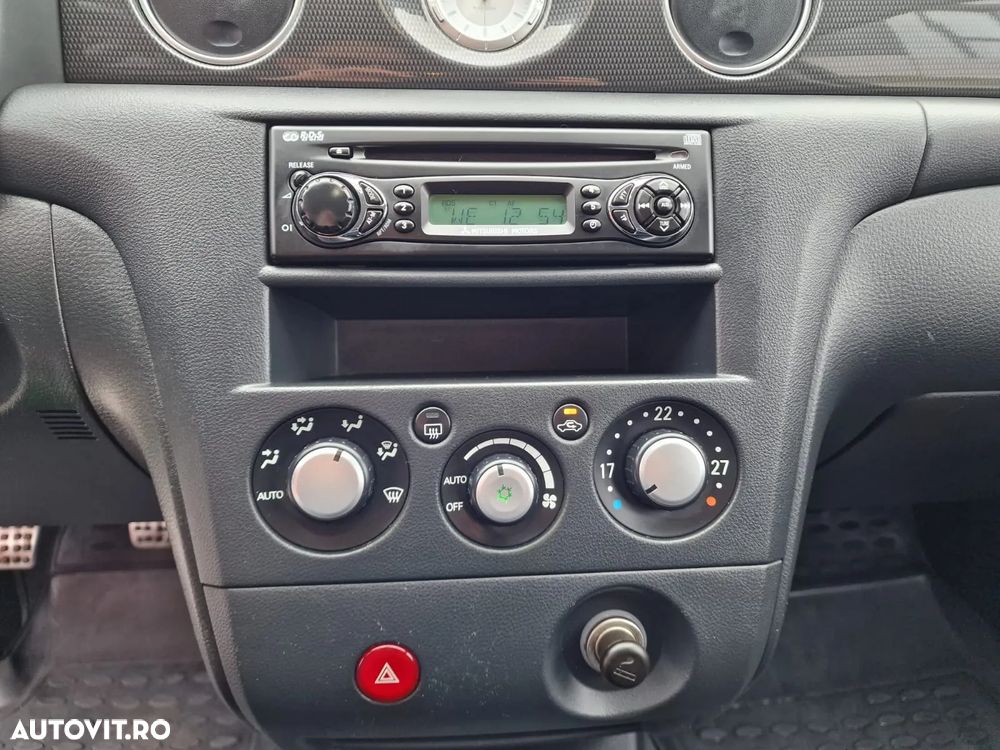 Mitsubishi Outlander 2.0 Turbo 4WD - 21