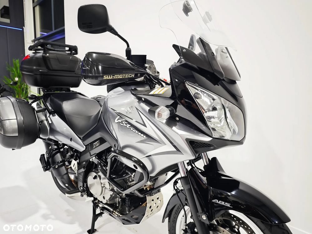 Suzuki V-STROM - 8