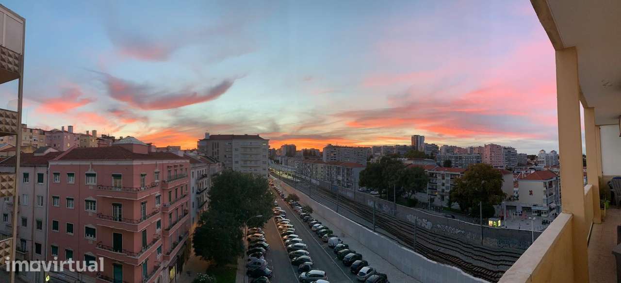 T4 convertido em T3 no coração de Roma/Areeiro — 116 m² - Grande imagem: 4/10