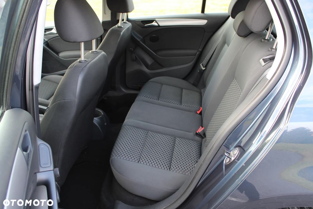 Volkswagen Golf - 20
