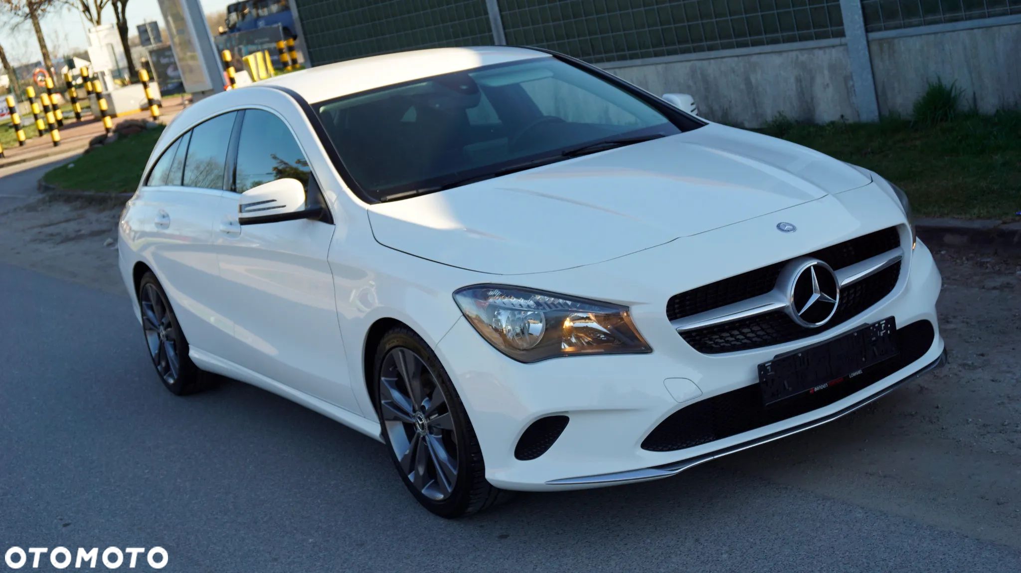Mercedes-Benz CLA 180 d 7G-DCT - 1