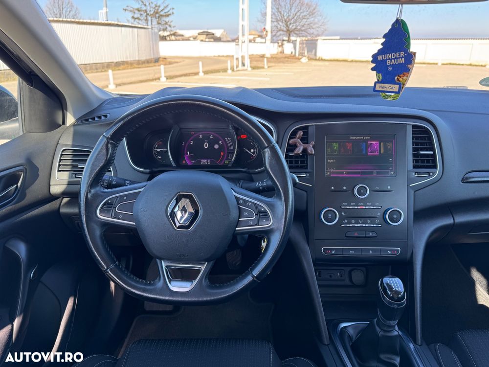 Renault Megane ENERGY TCe 100 LIFE - 5