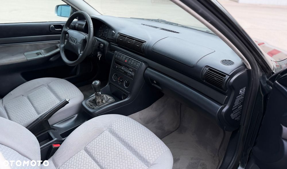 Audi A4 Limousine - 19