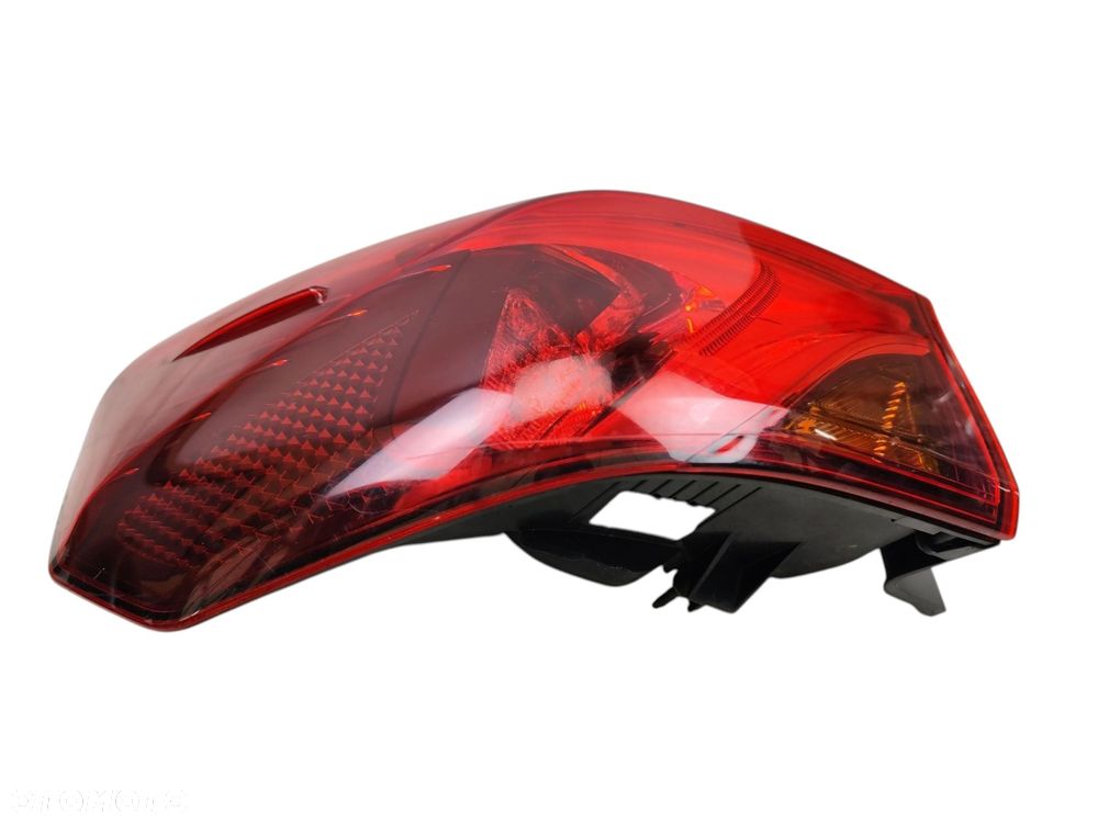 LAMPA LEWY TYŁ TOYOTA AVENSIS T27 LIFT (2015-2018) 2.0 D4D 143KM - 1