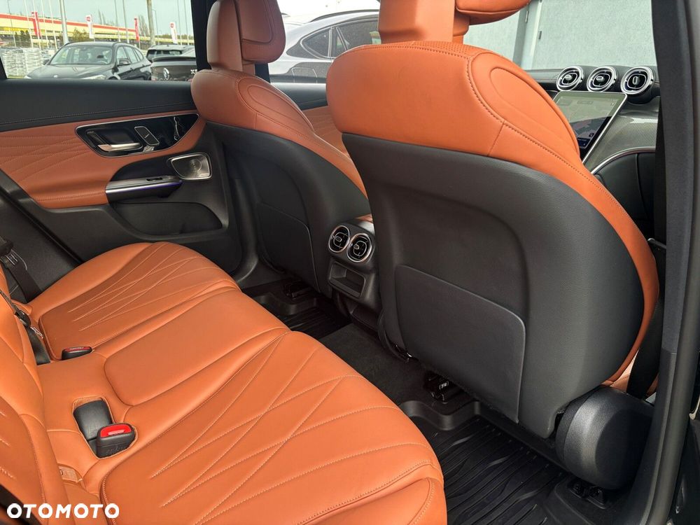 Mercedes-Benz GLC - 16