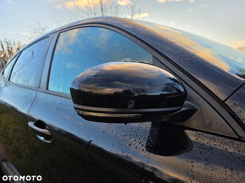 Renault Arkana 1.6 E-TECH Zen MMT - 9