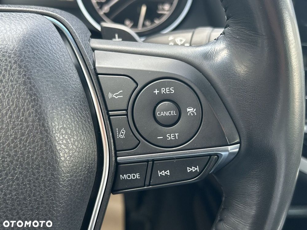 Toyota Camry 2.5 Hybrid Executive CVT - 20