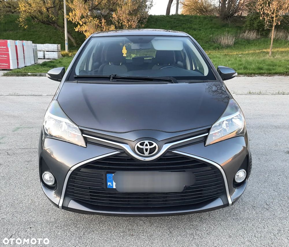 Toyota Yaris 1.33 Premium EU6 - 13