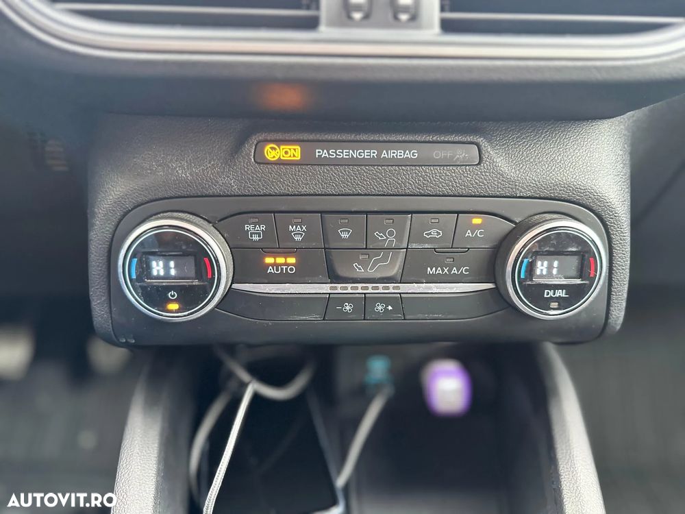 Ford Focus 1.5 EcoBlue Connected - 20