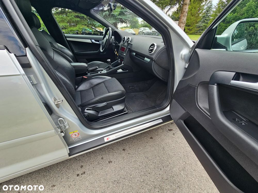 Audi A3 Sportback 2.0 TDI DPF S line Sportpaket - 5