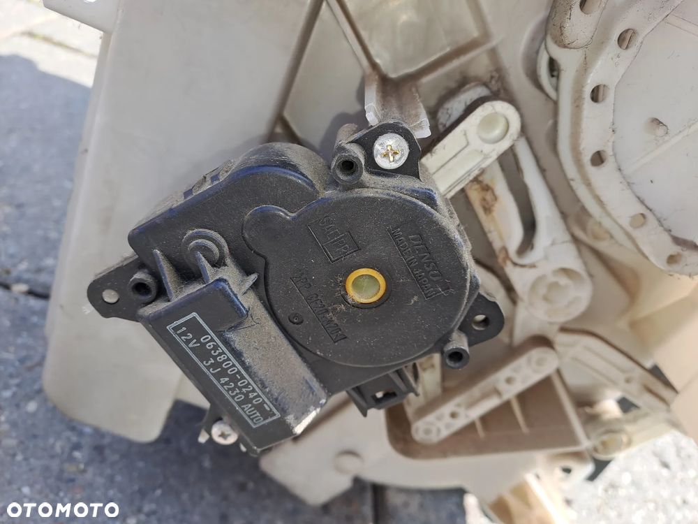 Toyota Prius II nagrzewnica dmuchawa Denso 87050-47100  443110-8773 - 5
