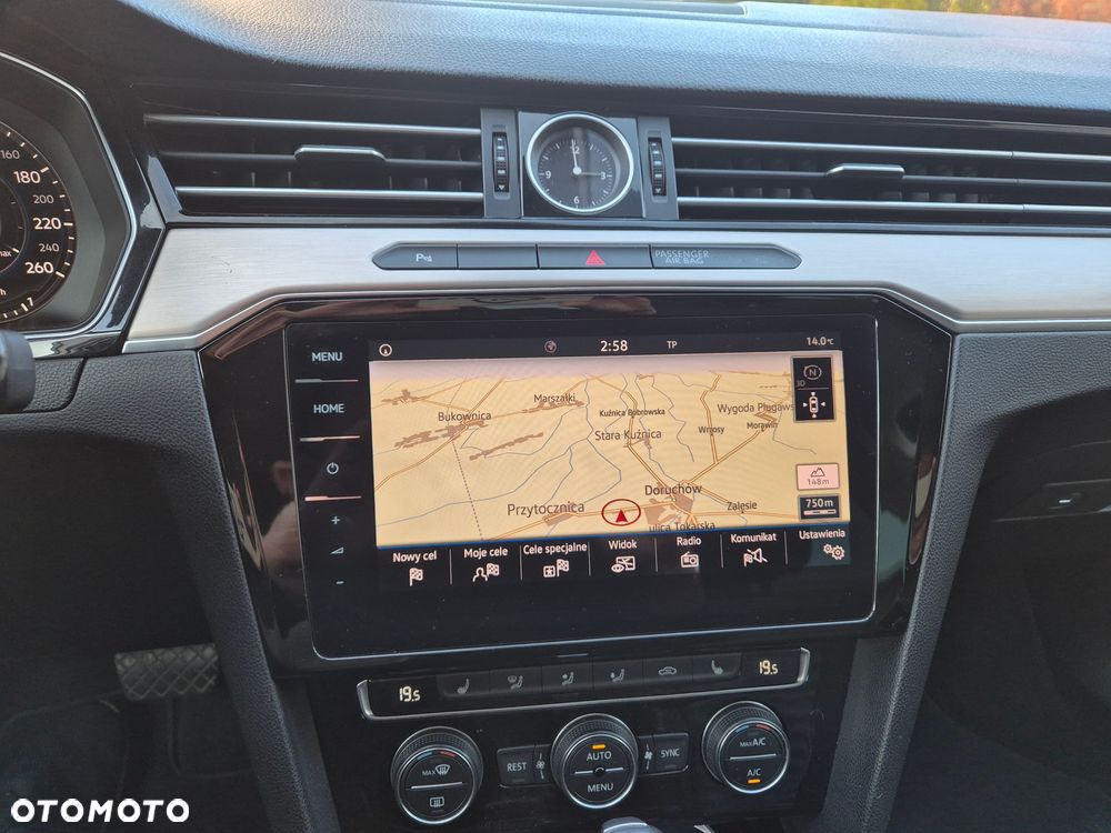 Volkswagen Passat 2.0 TDI SCR DSG Comfortline - 17