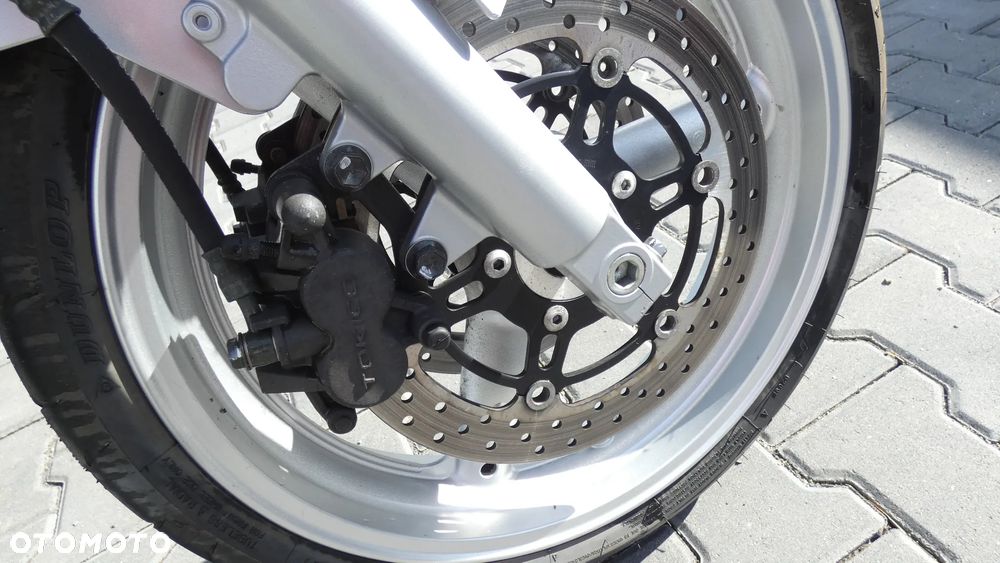 Suzuki SV - 16