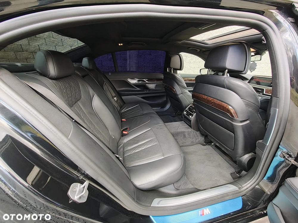 BMW Seria 7 740Li - 13