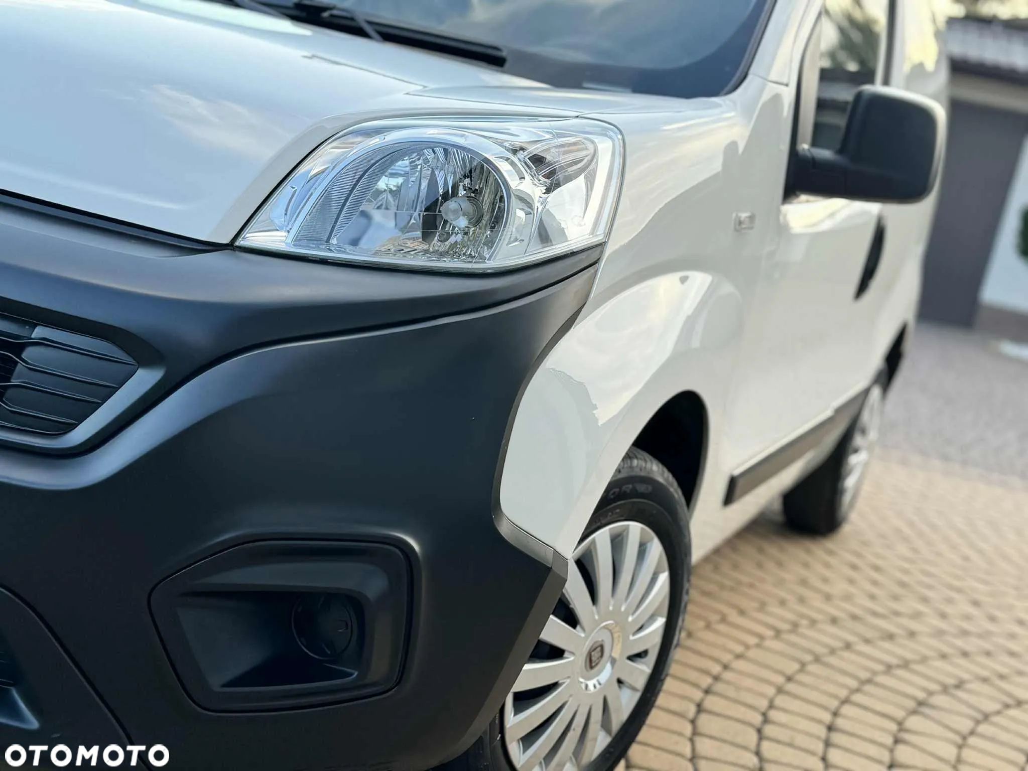 Fiat Fiorino Kombi 1.4 8V Base - 22