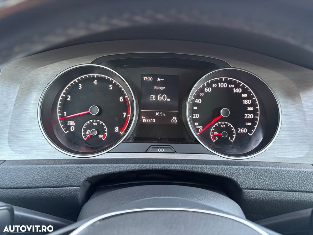 Volkswagen Golf - 18