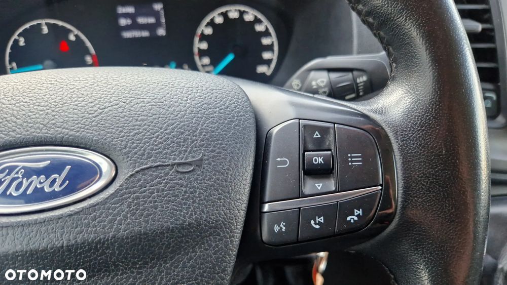 Ford TRANSIT CUSTOM - 17