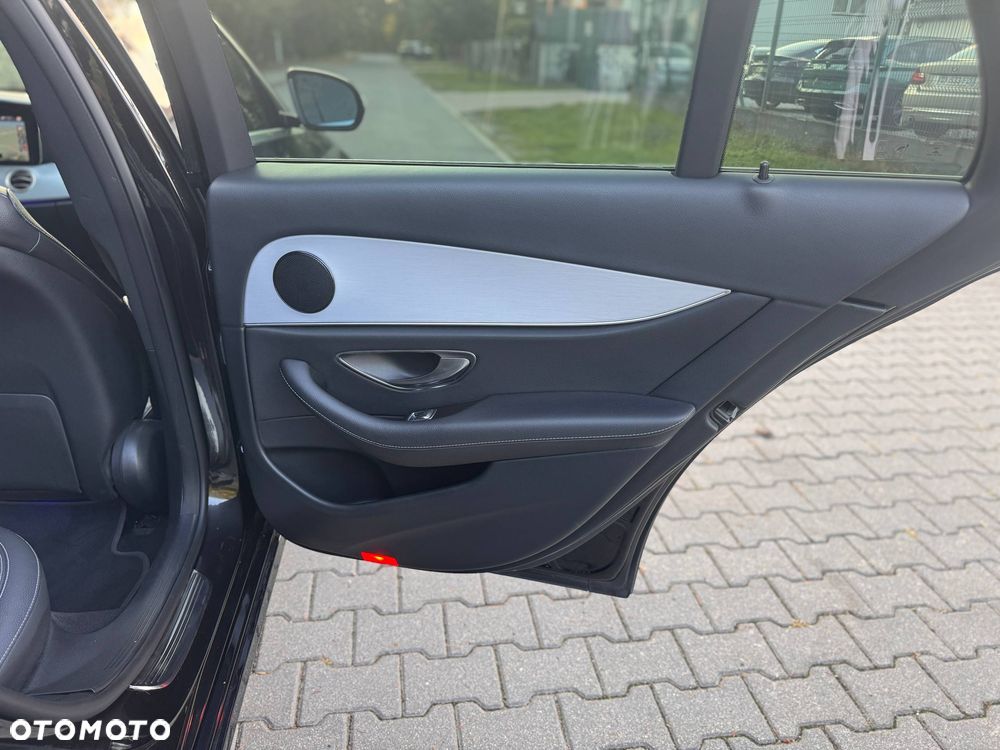 Mercedes-Benz Klasa E 220 d 9G-TRONIC Avantgarde - 13