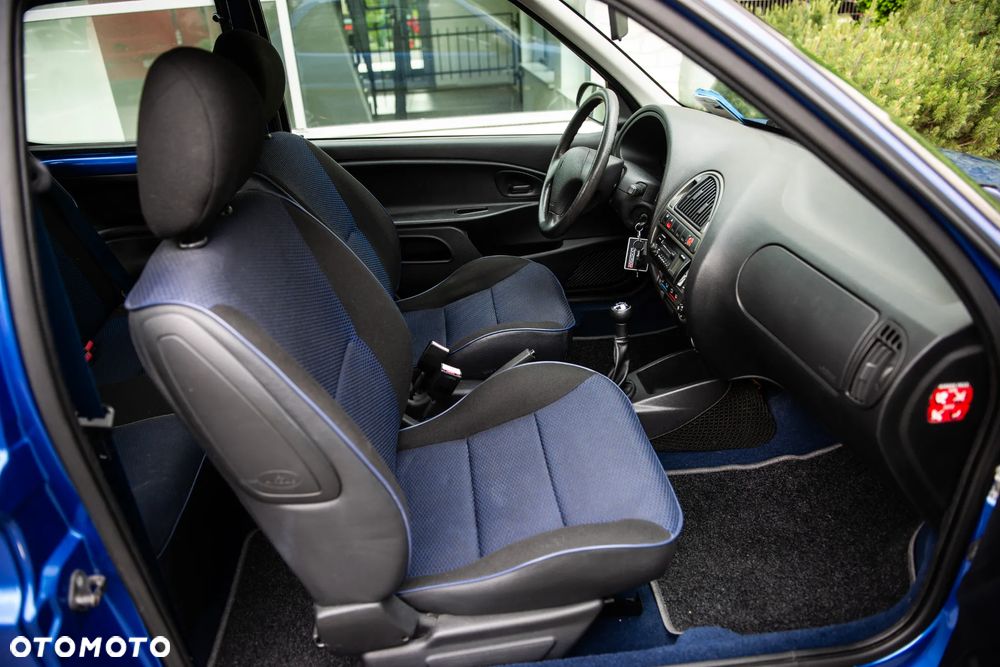 Citroën Saxo 1.1 A - 25