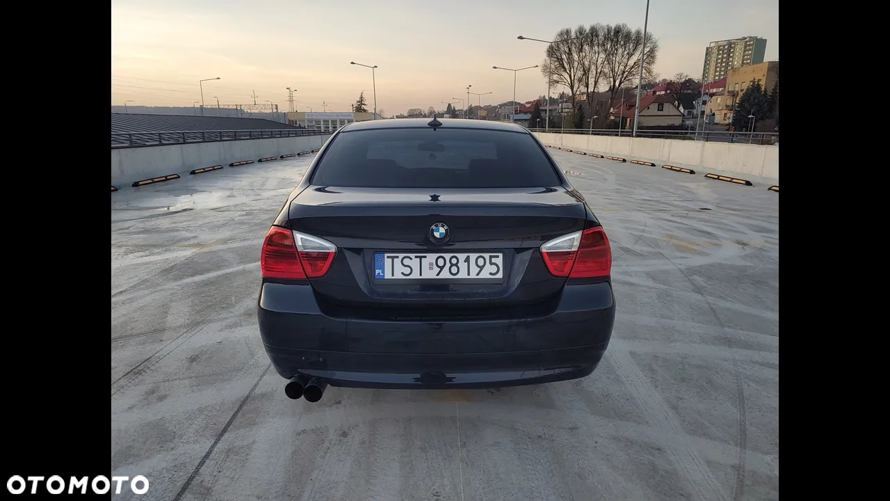 BMW Seria 3 330xi - 13