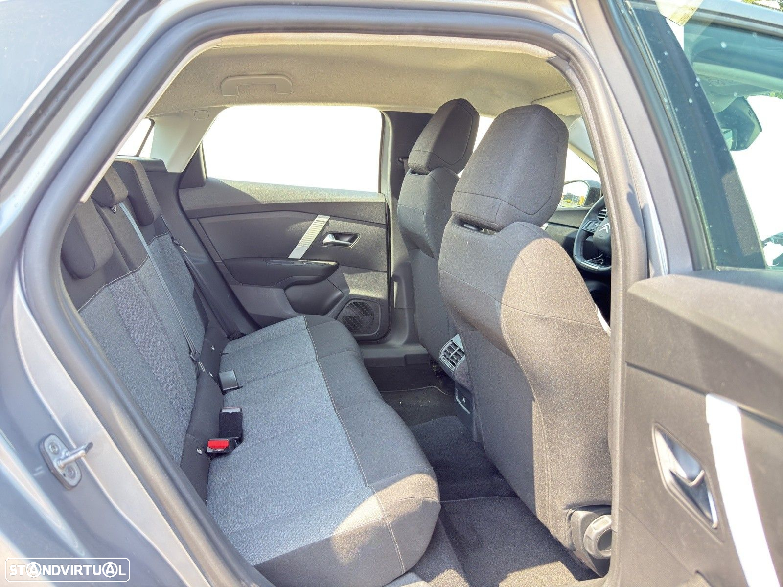 Citroën C4 PureTech 130 Stop&Start EAT8 FEEL PACK - 16