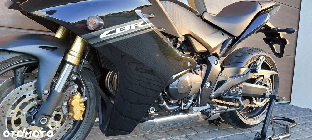 Honda CBR - 17