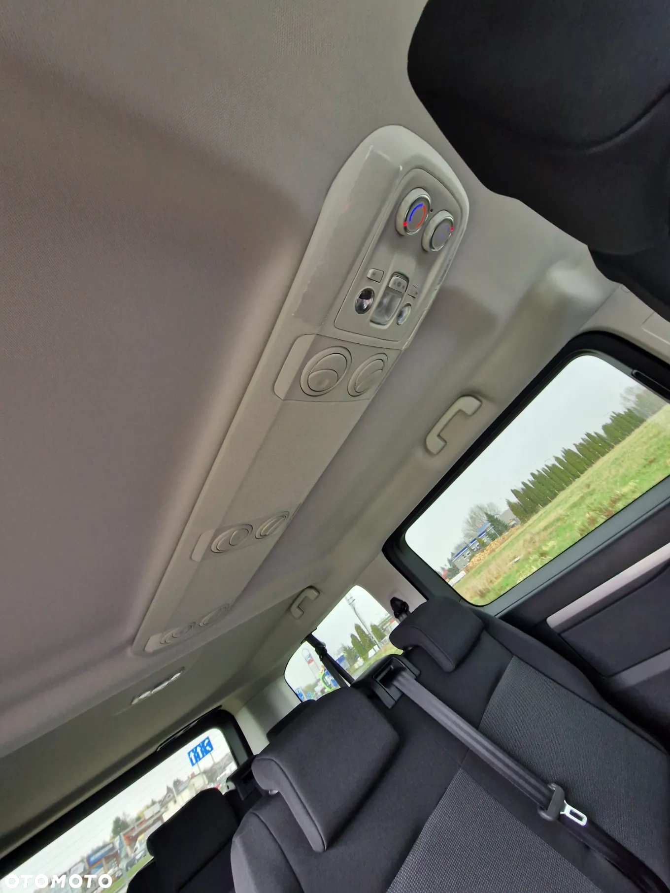 Opel Vivaro - 19
