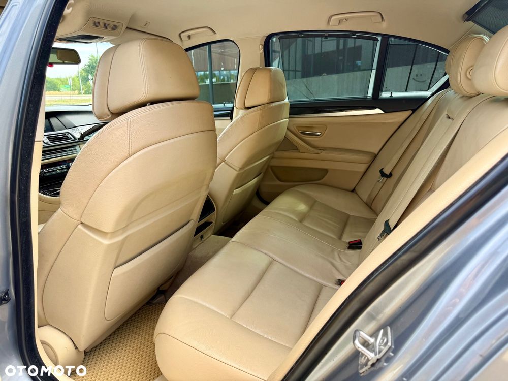 BMW Seria 5 - 12