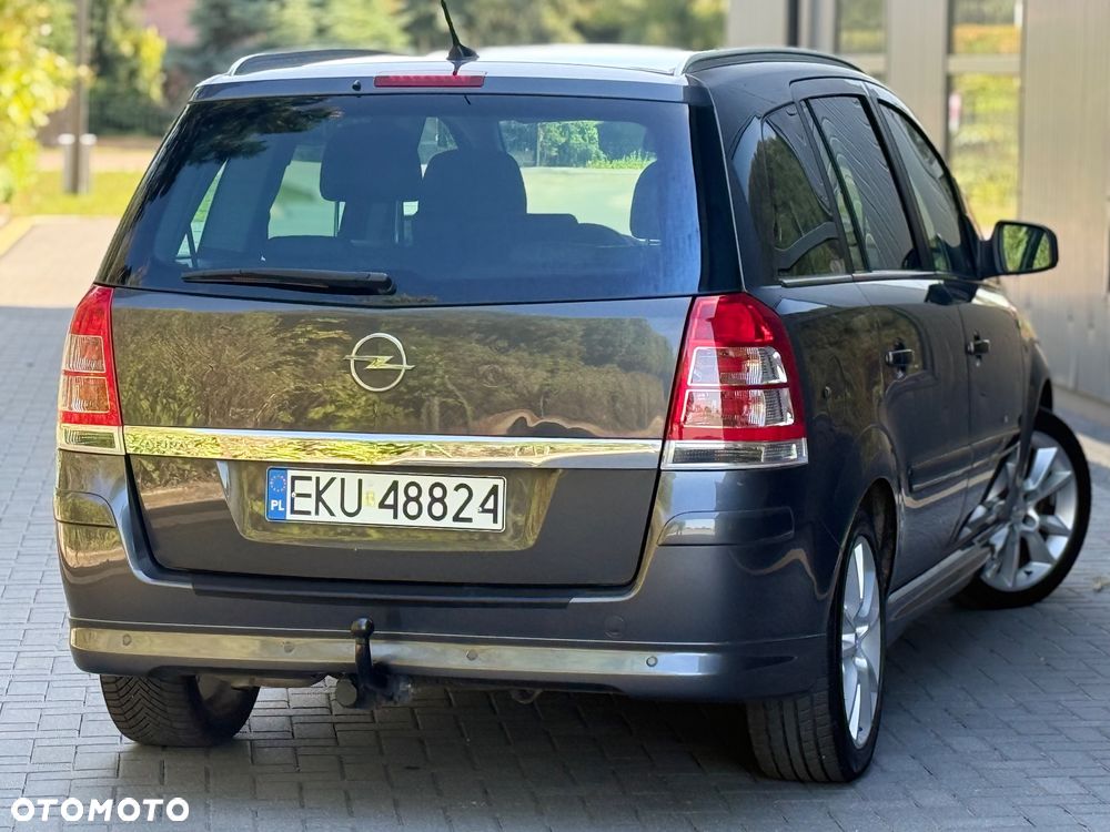 Opel Zafira 1.8 Innovation 110 Jahre - 14