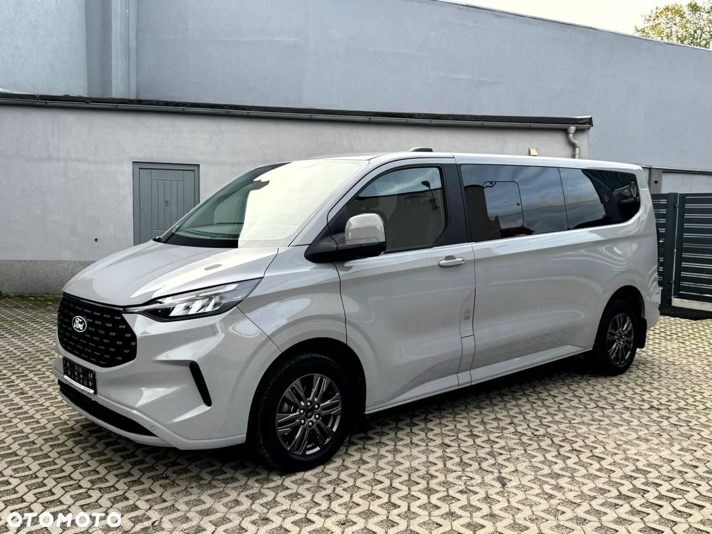 Ford Tourneo Custom L2H1 VA Autm Titanium - 13