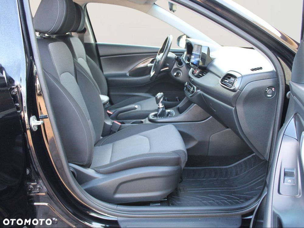 Hyundai i30 1.4 Passion Plus - 12