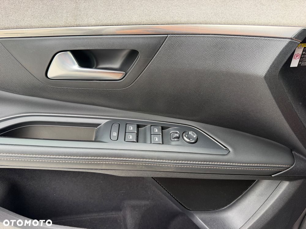 Peugeot 5008 1.6 PureTech GT S&S EAT8 - 36