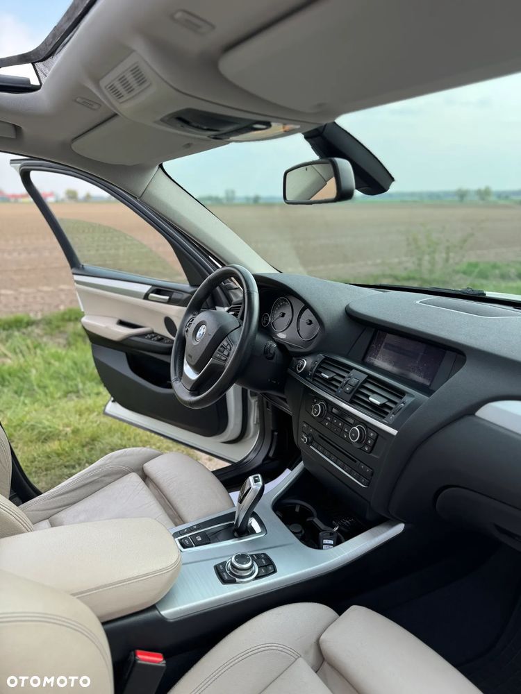 BMW X3 xDrive20d - 24