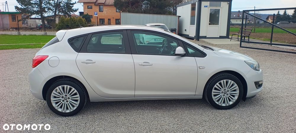 Opel Astra 1.6 Style - 10