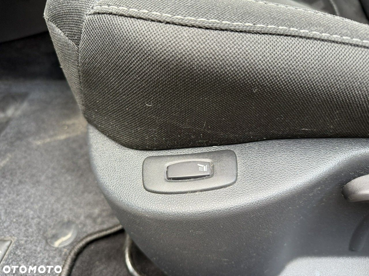 Renault Clio - 17