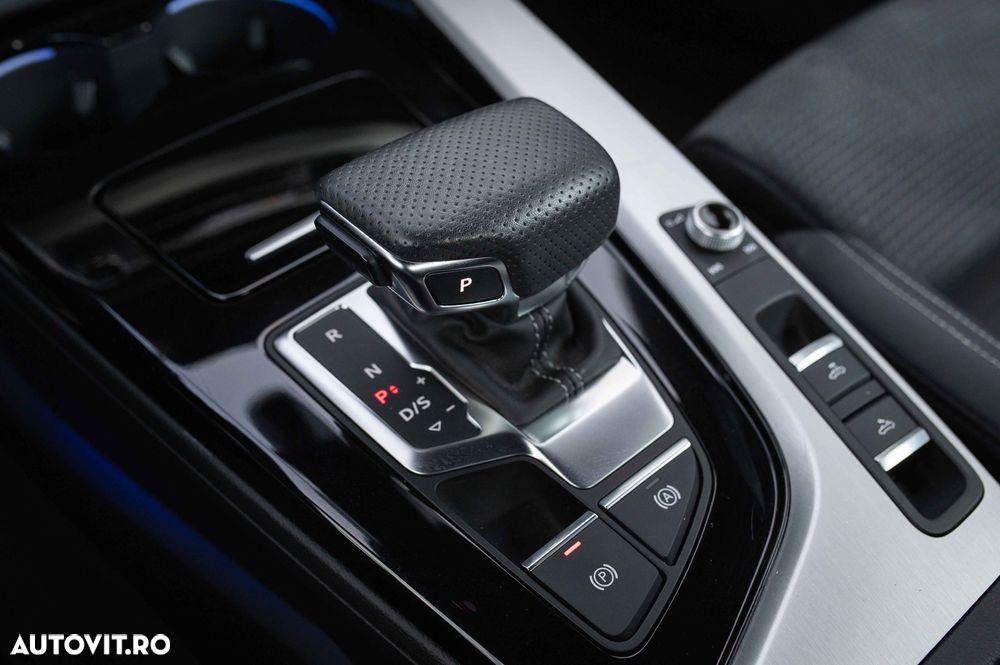 Audi A5 Cabrio 40 TFSI quattro S tronic S line - 33