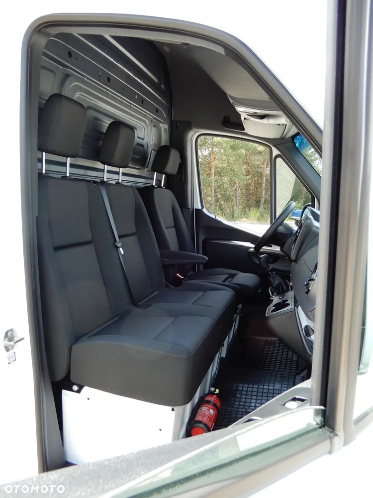 Mercedes-Benz Sprinter 317 CDI 170 Km L2H2 Furgon Blaszak Rozstaw Osi 3665 mm Serwis ASO Stan Jak Nowy UNIKAT - 25