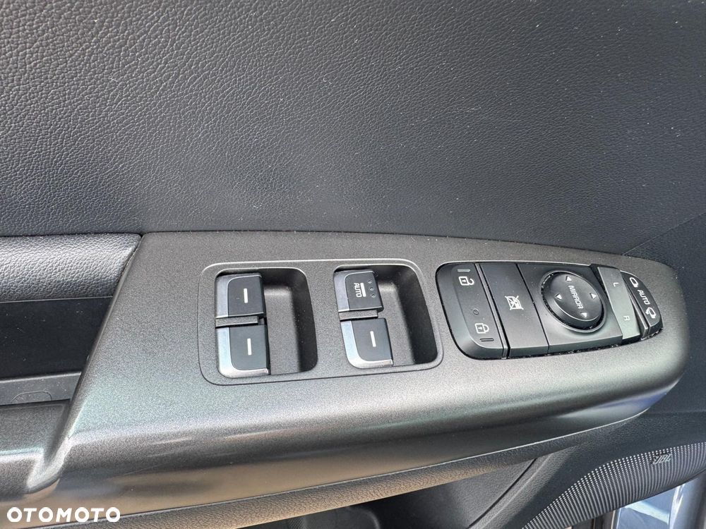 Kia Sportage 1.7 CRDI 2WD Spirit - 12
