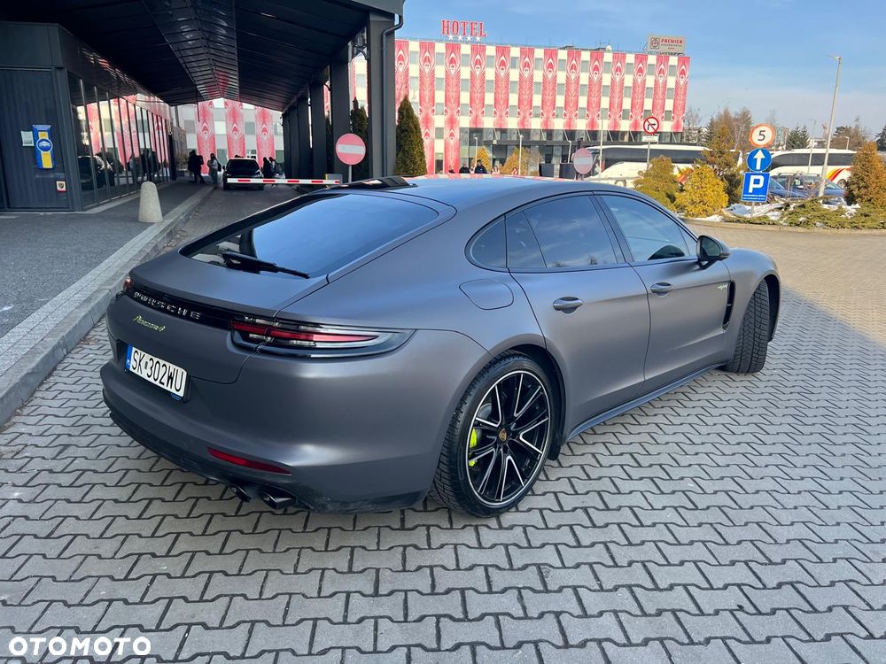 Porsche Panamera 4 E-Hybrid Executive - 5