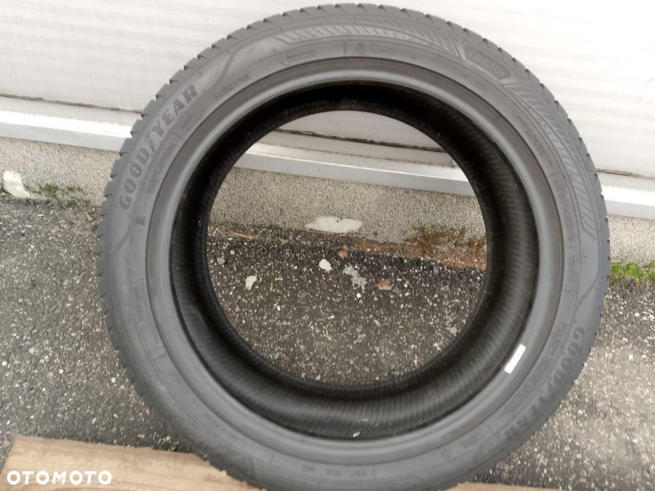 1x OPONA CAŁOROCZNE GoodYear Vector4Seas. 2023R. 255/45/19 7,5MM - 3