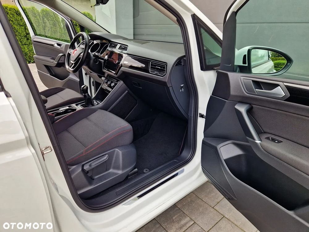 Volkswagen Touran 1.4 TSI (BlueMotion Technology) SOUND - 19