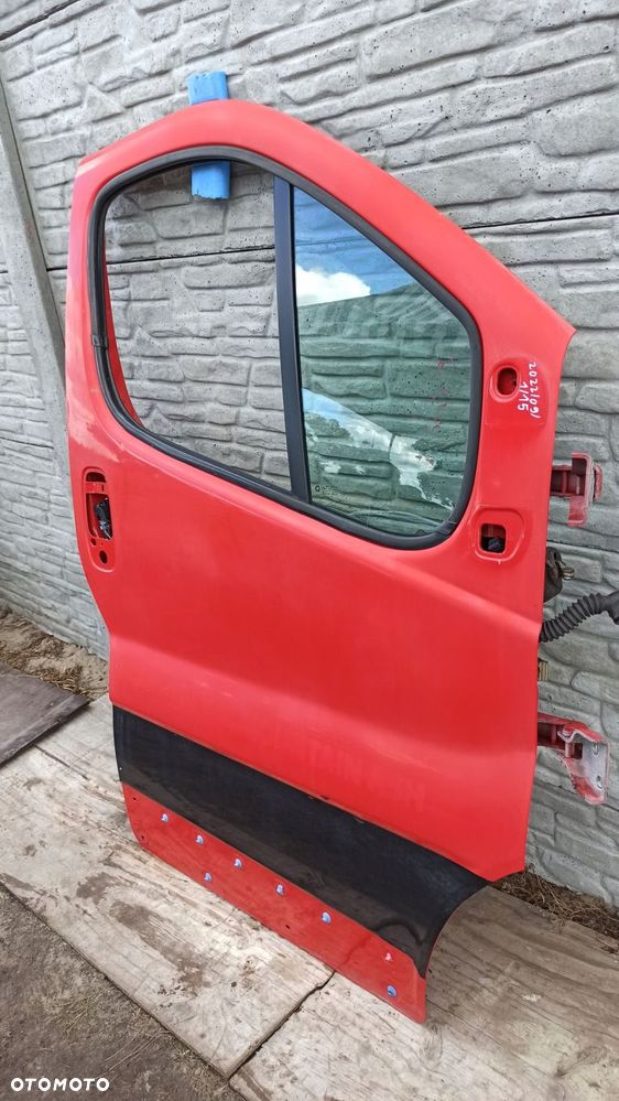 drzwi prawe przód trafic vivaro 01-14 oc70 l547 - 2
