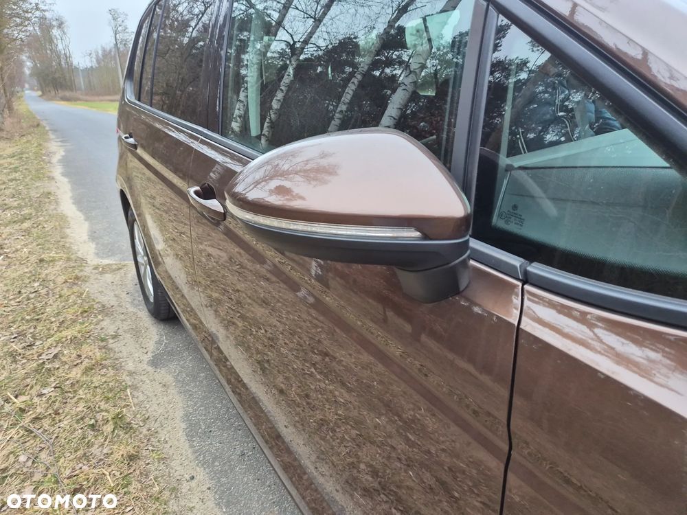 Volkswagen Touran - 20