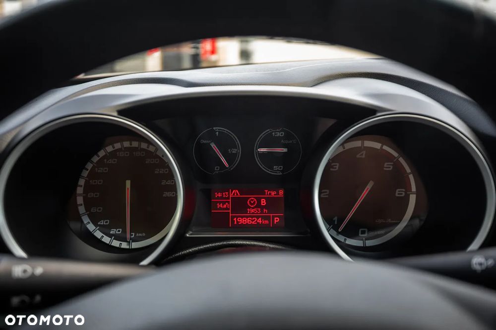Alfa Romeo Giulietta 2.0 JTDM 20V TCT Speciale - 29