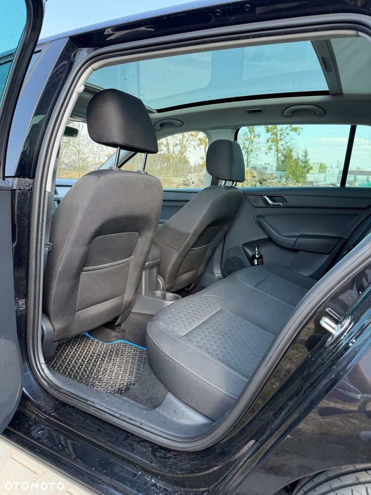 Skoda RAPID 1.6 TDI Ambition - 6