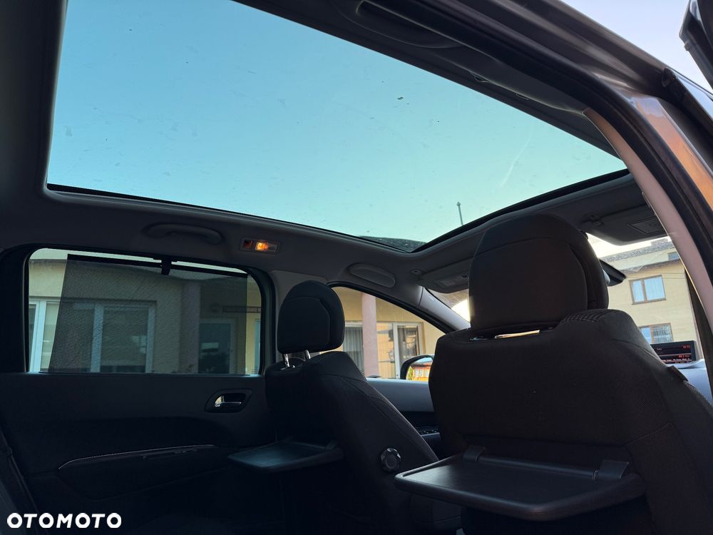 Peugeot 5008 155 THP Family - 13