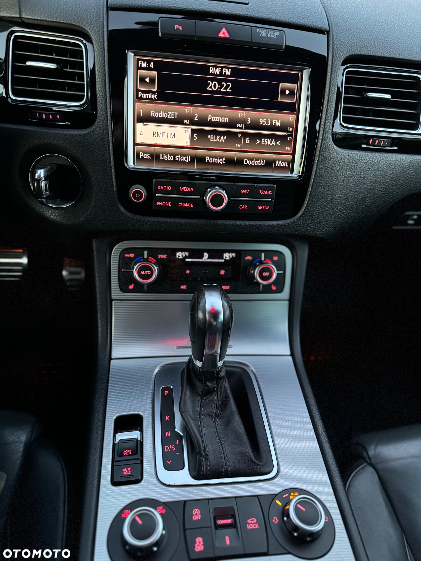 Volkswagen Touareg 3.0 V6 TDI BMT Perfectline R-Style - 20